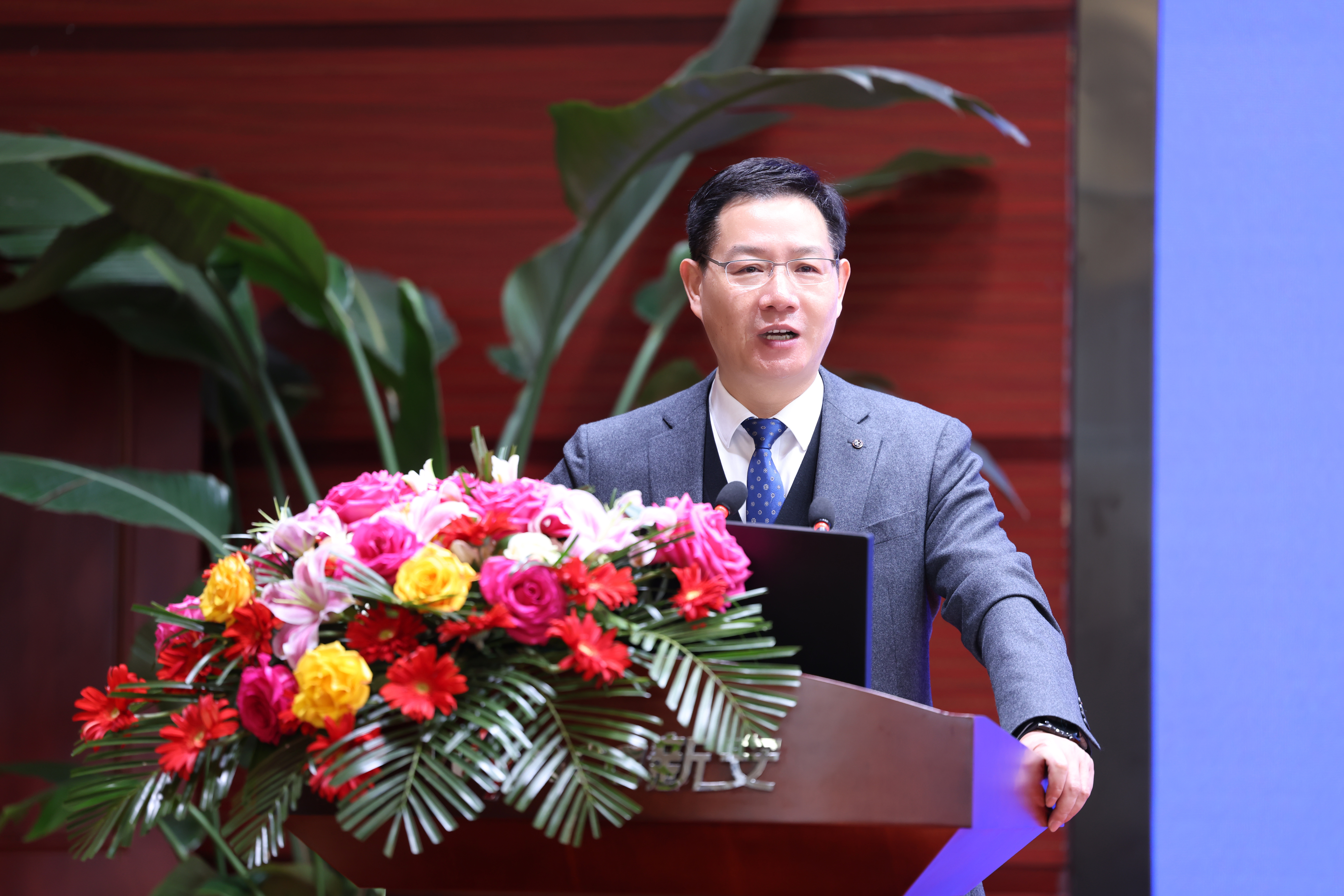 1710121098946575GETo.jpg 1710121098946575GETo.jpg