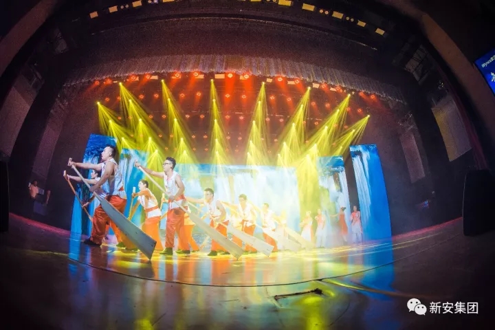 1509950239745568N8IV.jpg 640.webp (22).jpg